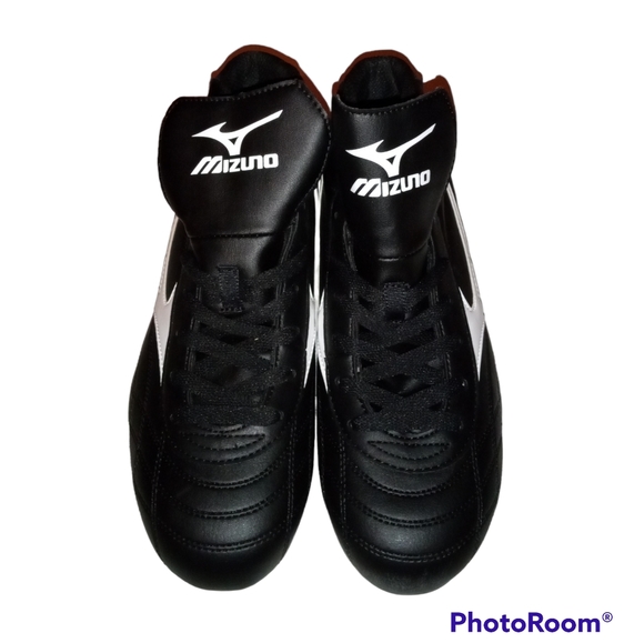 NEW MIZUNO Cup Final Mid Ht Rugby Shoes - Picture 2 of 7
